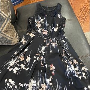 White House black market dress size 4